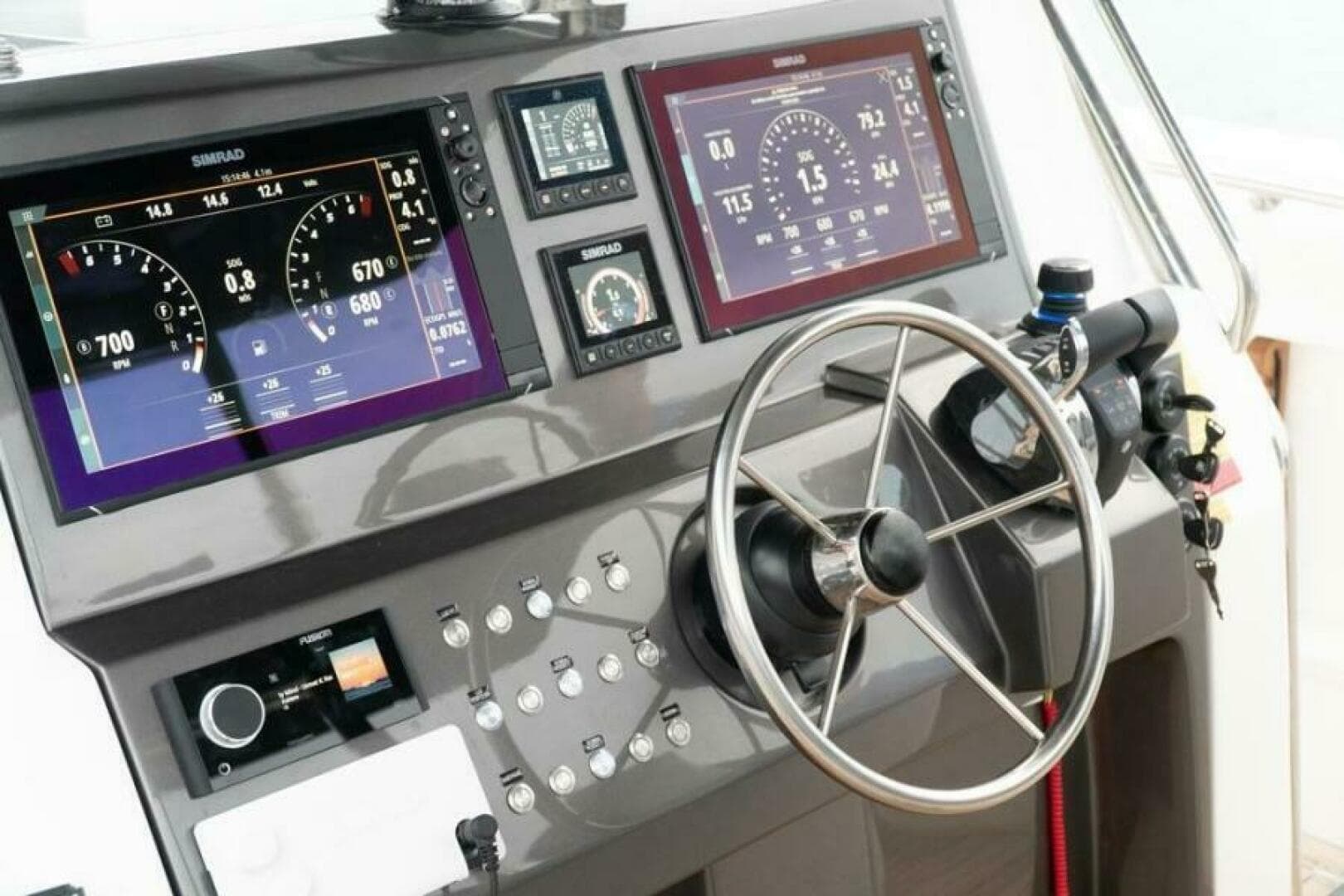 2025 Fishing Raptor 390 Solarium — photo 4