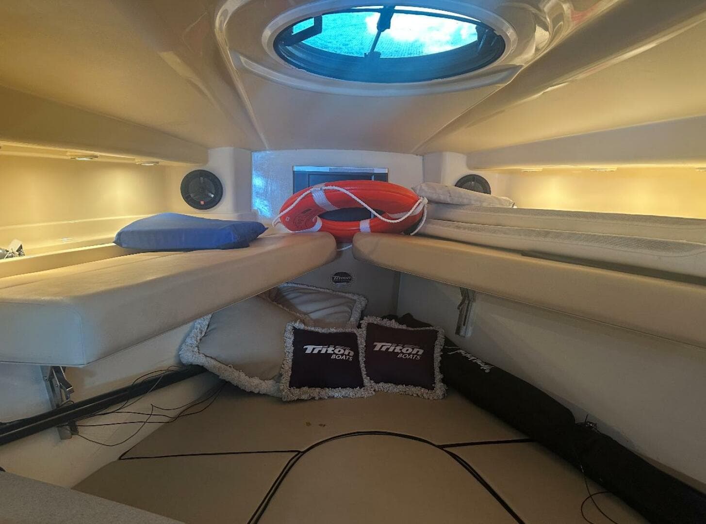 2007 Triton 315 Express — photo 14