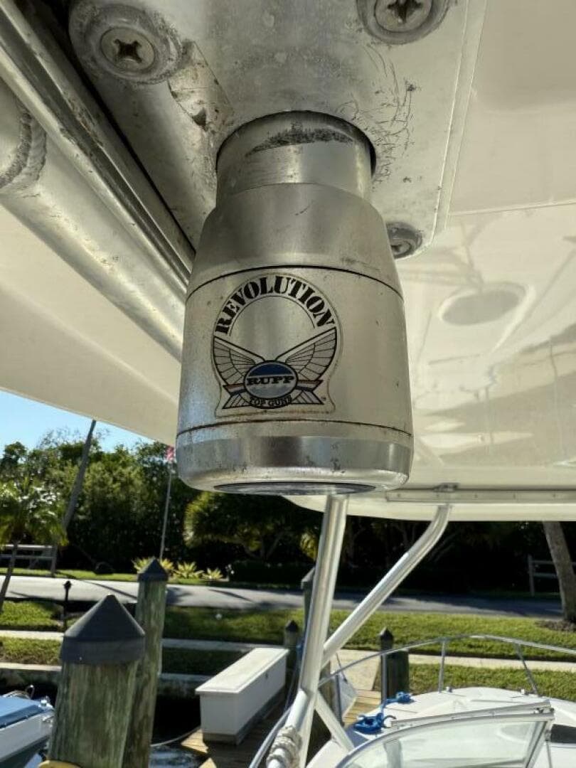 2007 Triton 315 Express — photo 11