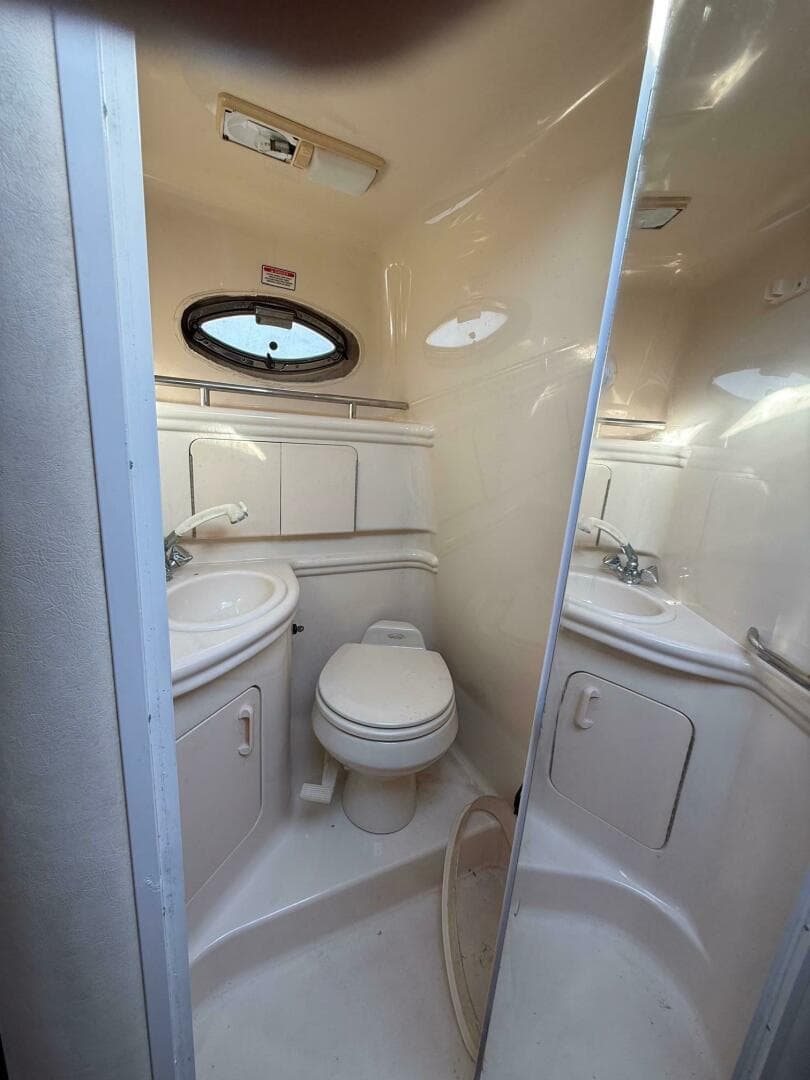 2003 Sea Ray 280 — photo 12