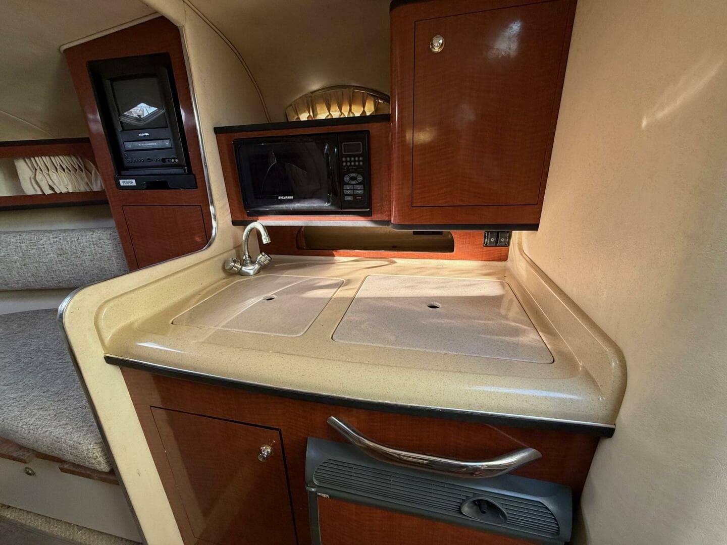 2003 Sea Ray 280 — photo 10