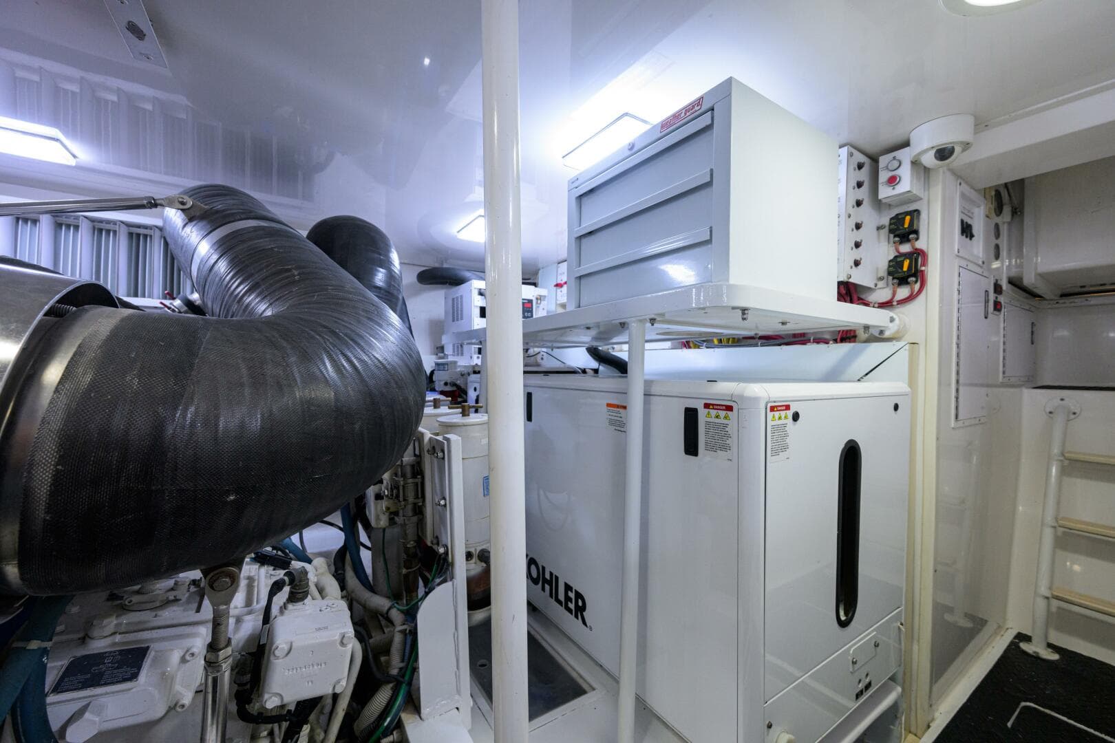 2007 Viking 64 Convertible — photo 50