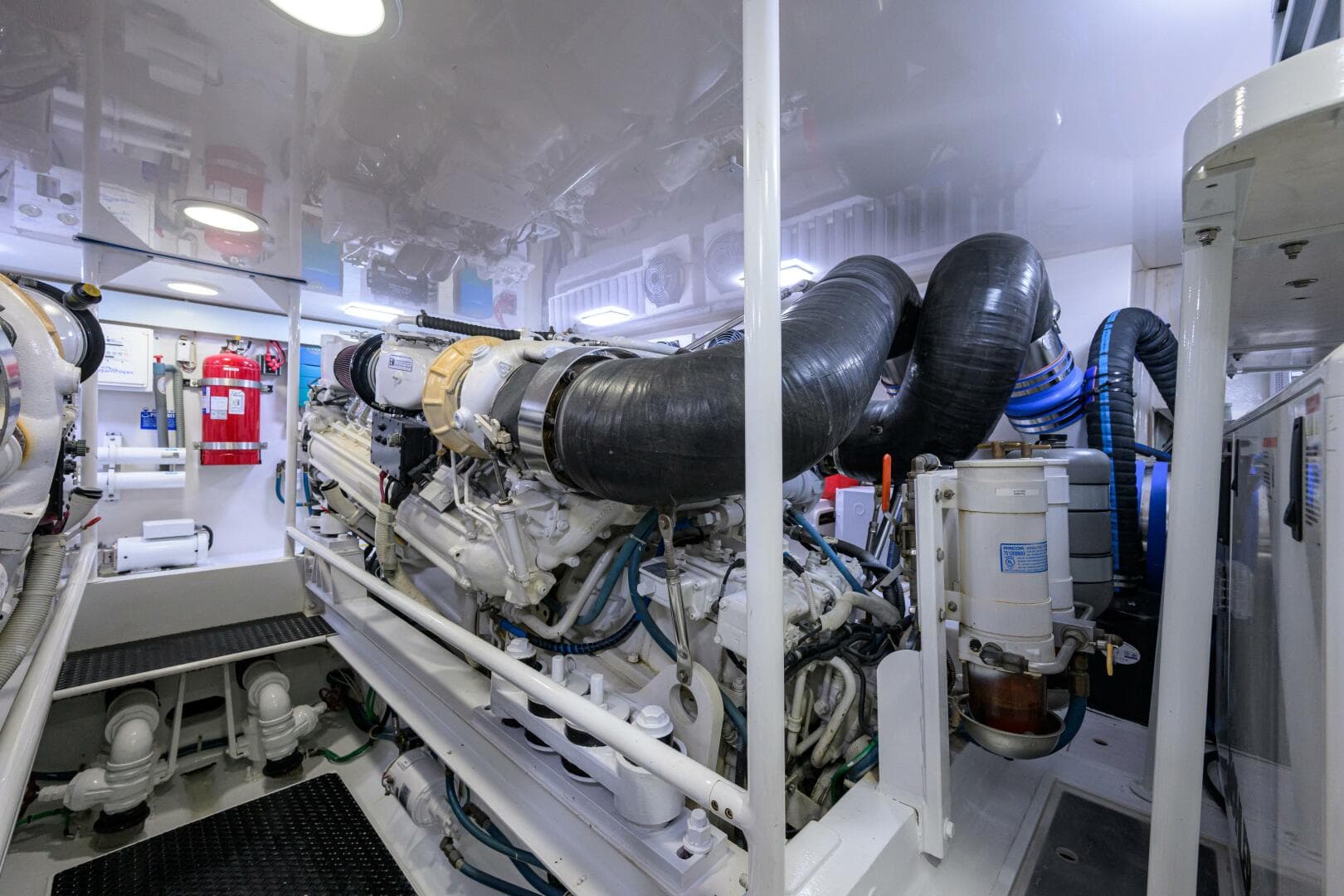 2007 Viking 64 Convertible — photo 49