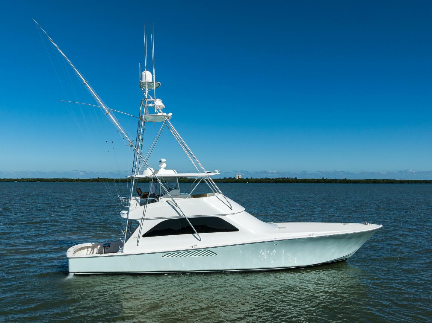 2007 Viking 64 Convertible — photo 6