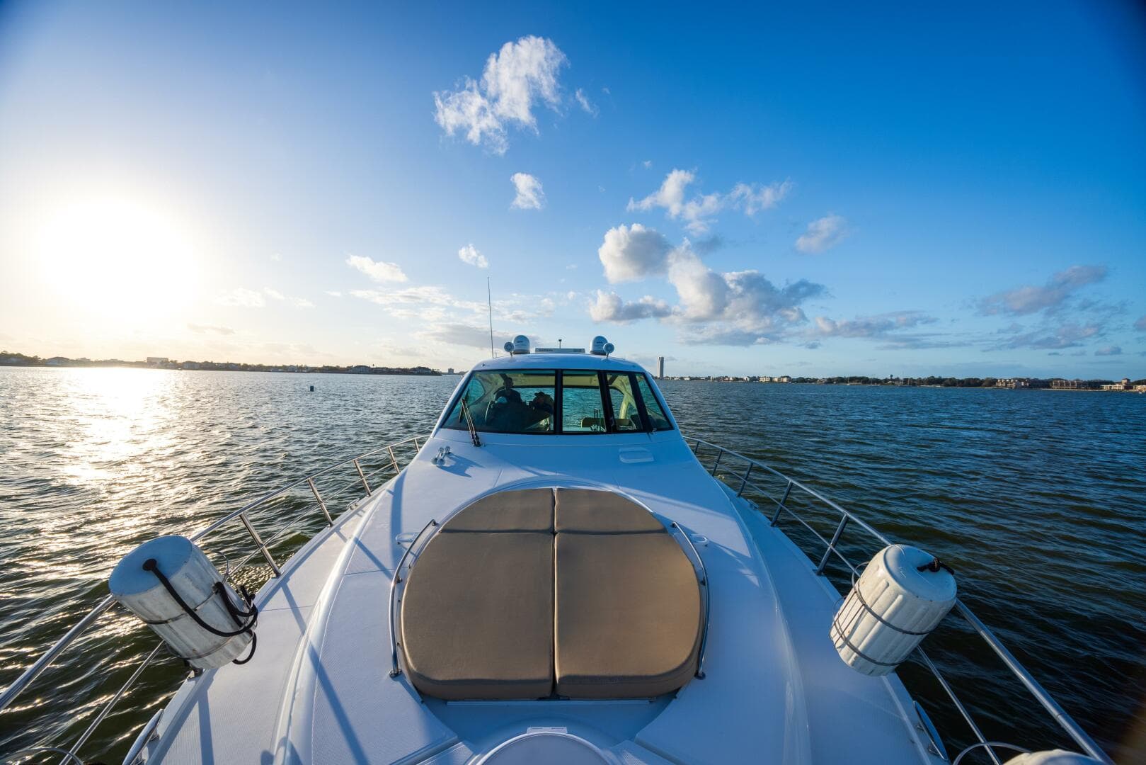 2013 Cruisers Yachts 540 — photo 38