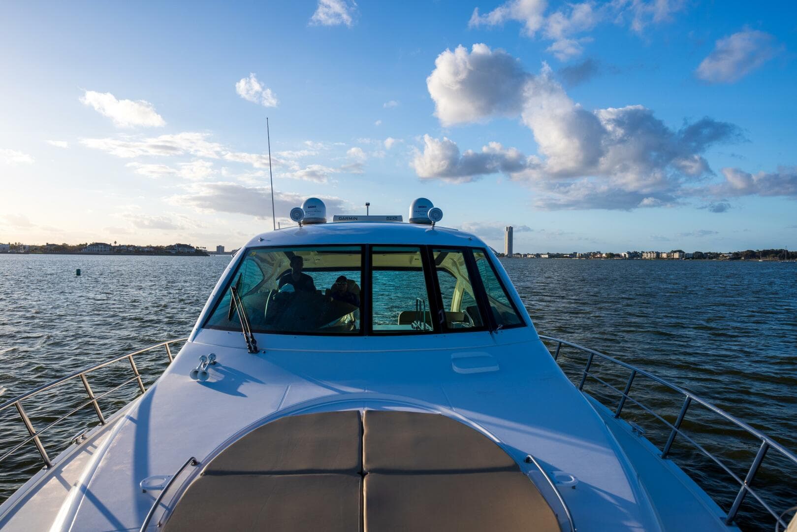 2013 Cruisers Yachts 540 — photo 39