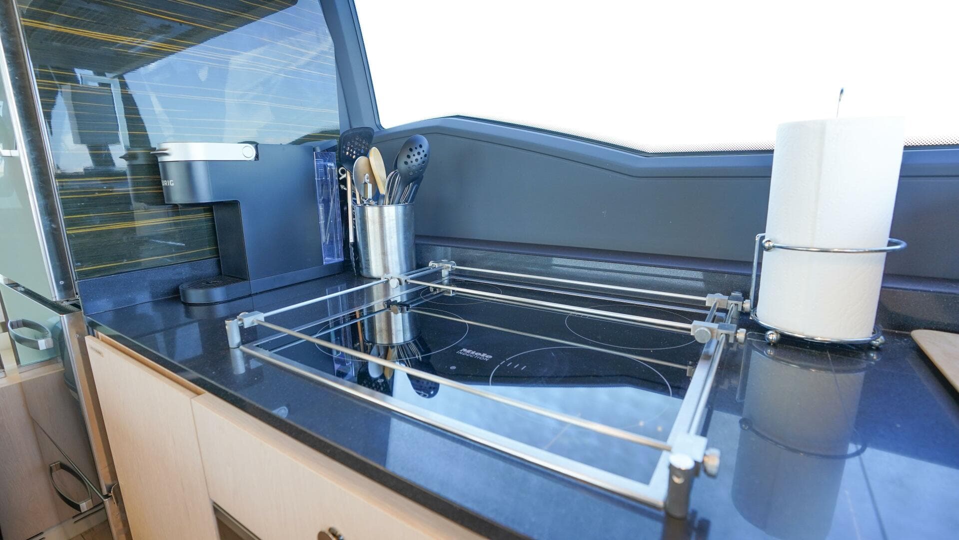 2017 Azimut 66 Flybridge — photo 31