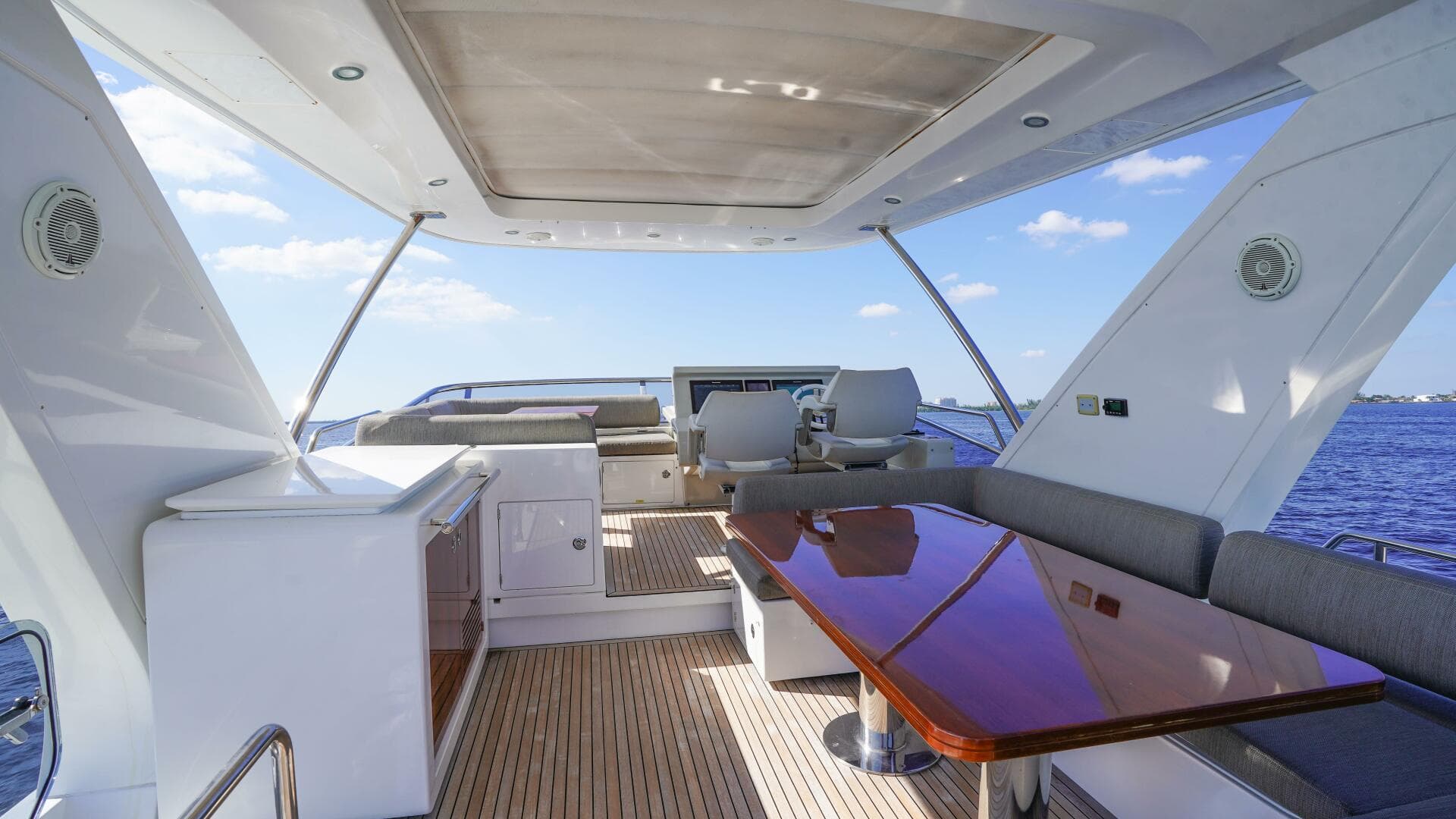 2017 Azimut 66 Flybridge — photo 51