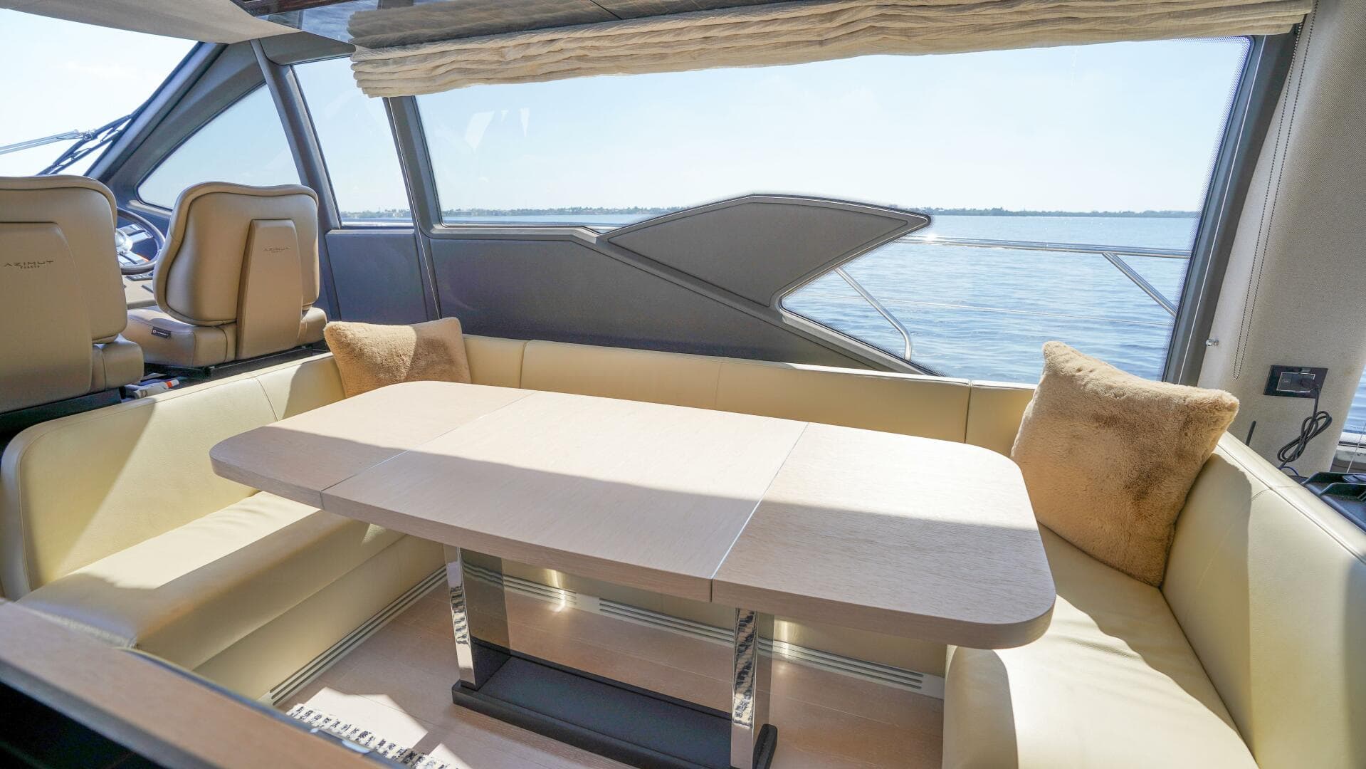 2017 Azimut 66 Flybridge — photo 28