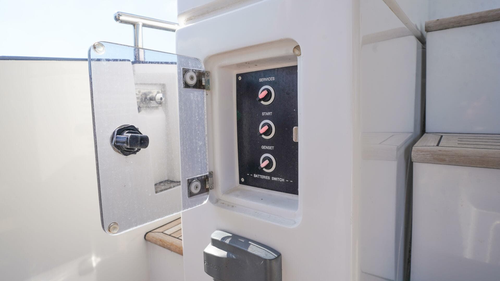 2017 Azimut 66 Flybridge — photo 12