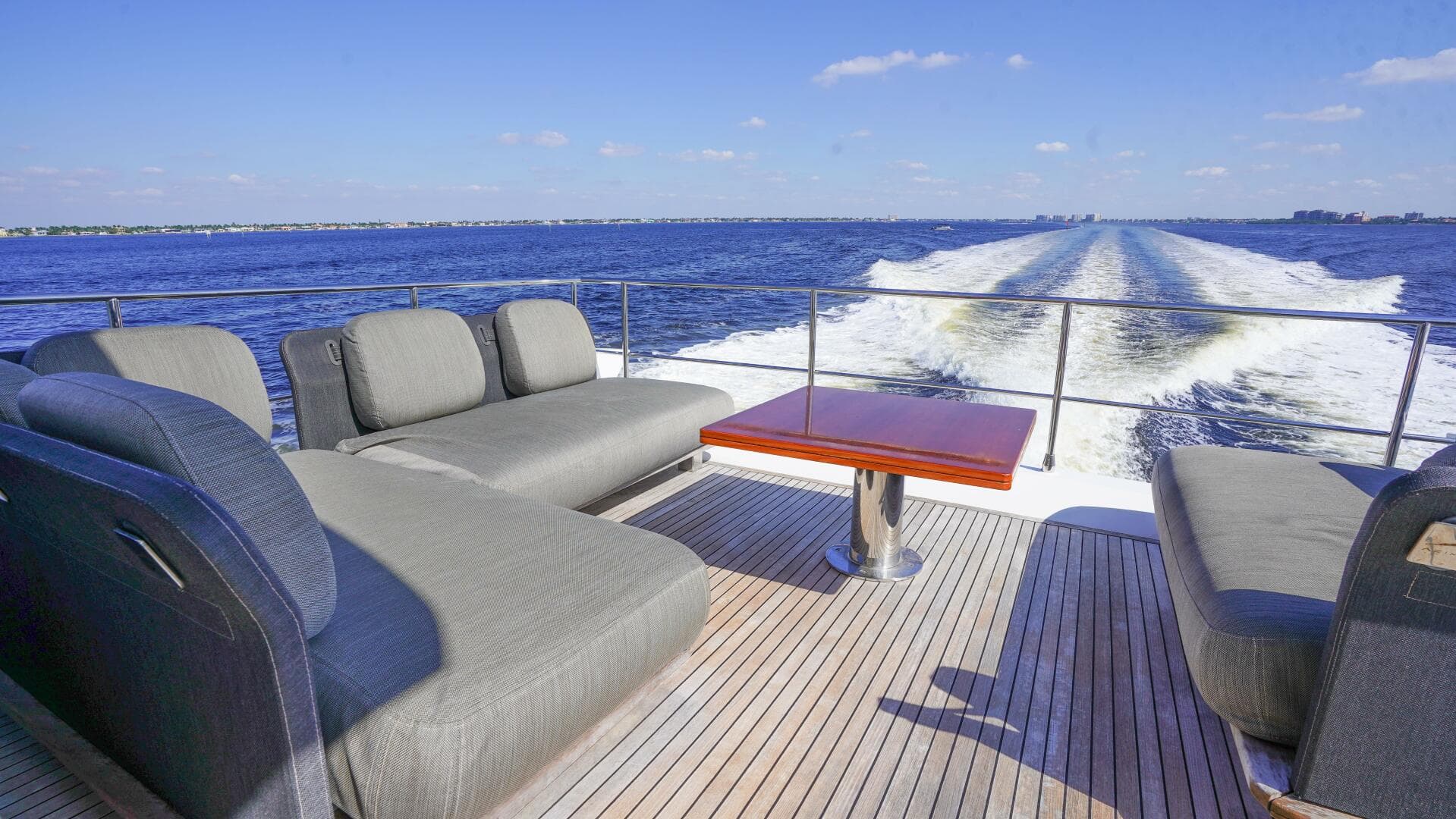 2017 Azimut 66 Flybridge — photo 49