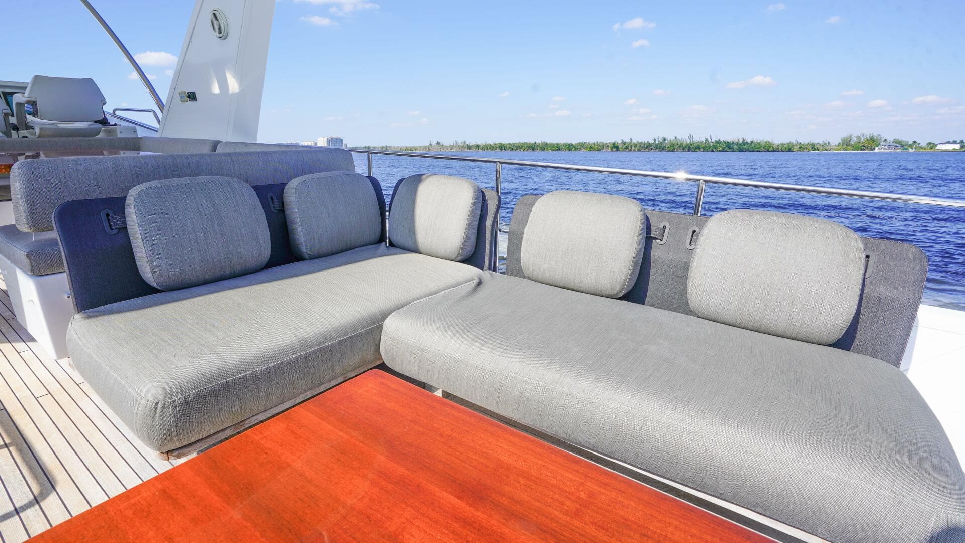 2017 Azimut 66 Flybridge — photo 50