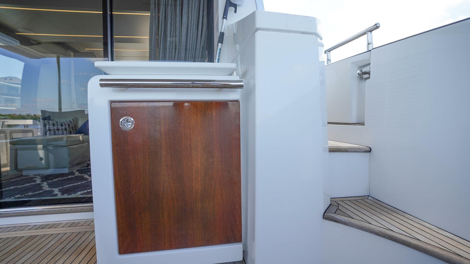 2017 Azimut 66 Flybridge — photo 13