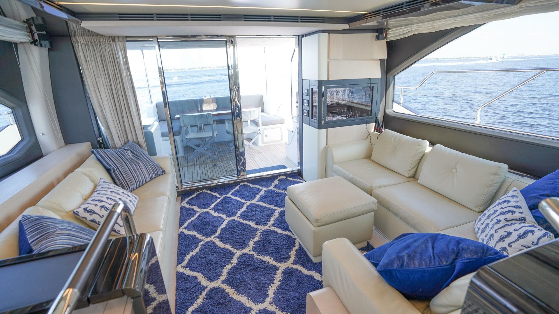 2017 Azimut 66 Flybridge — photo 25