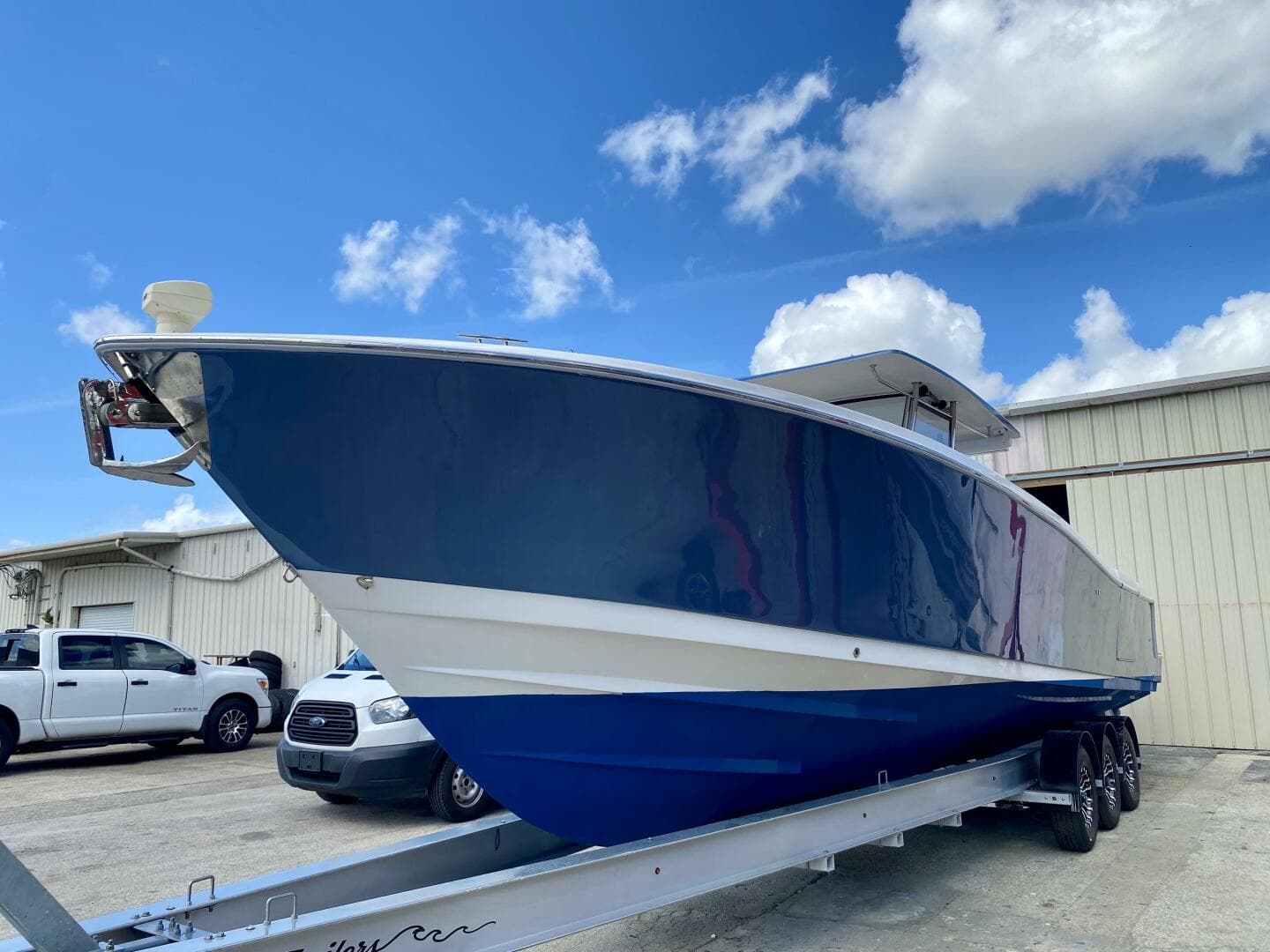 2023 Fishing Raptor 390 Solarium