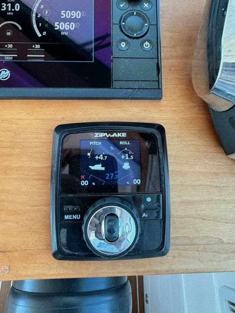 2021 Back Cove 390 — photo 10