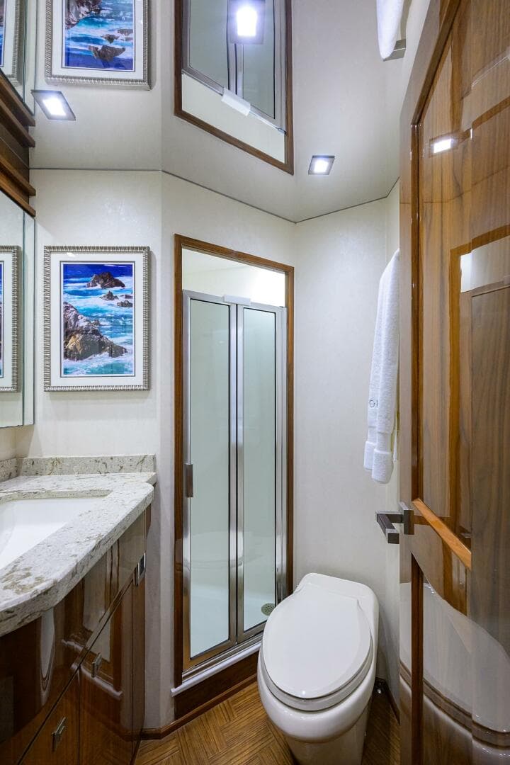 2017 Viking 72 Enclosed Bridge — photo 72