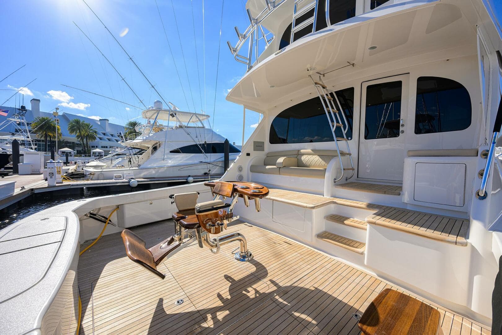 2017 Viking 72 Enclosed Bridge — photo 26