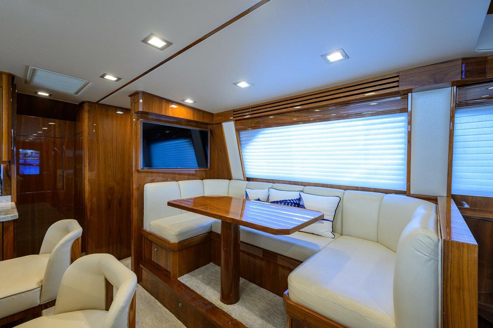 2017 Viking 72 Enclosed Bridge — photo 49