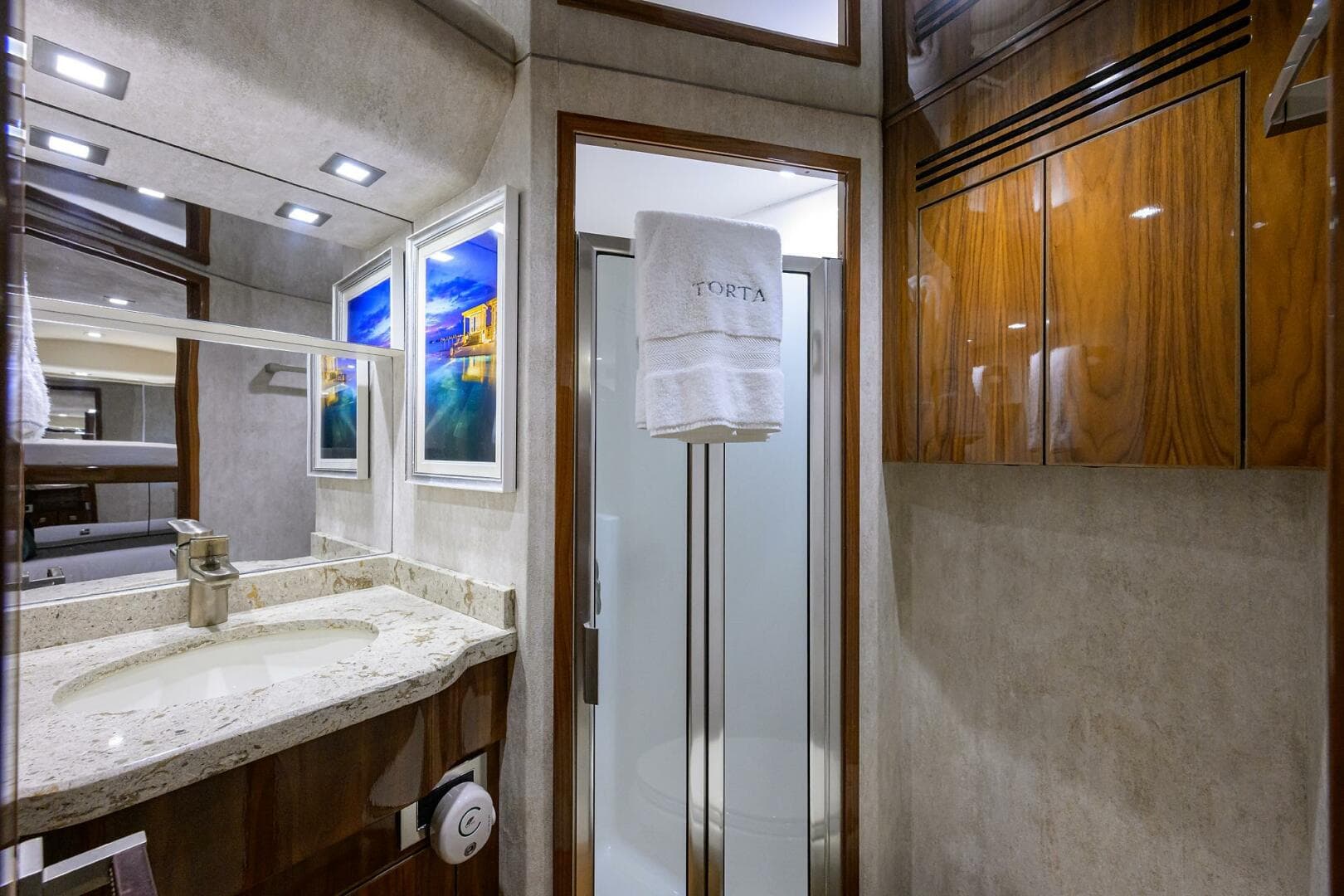 2017 Viking 72 Enclosed Bridge — photo 81