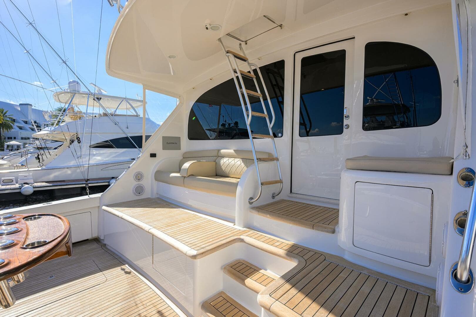 2017 Viking 72 Enclosed Bridge — photo 35