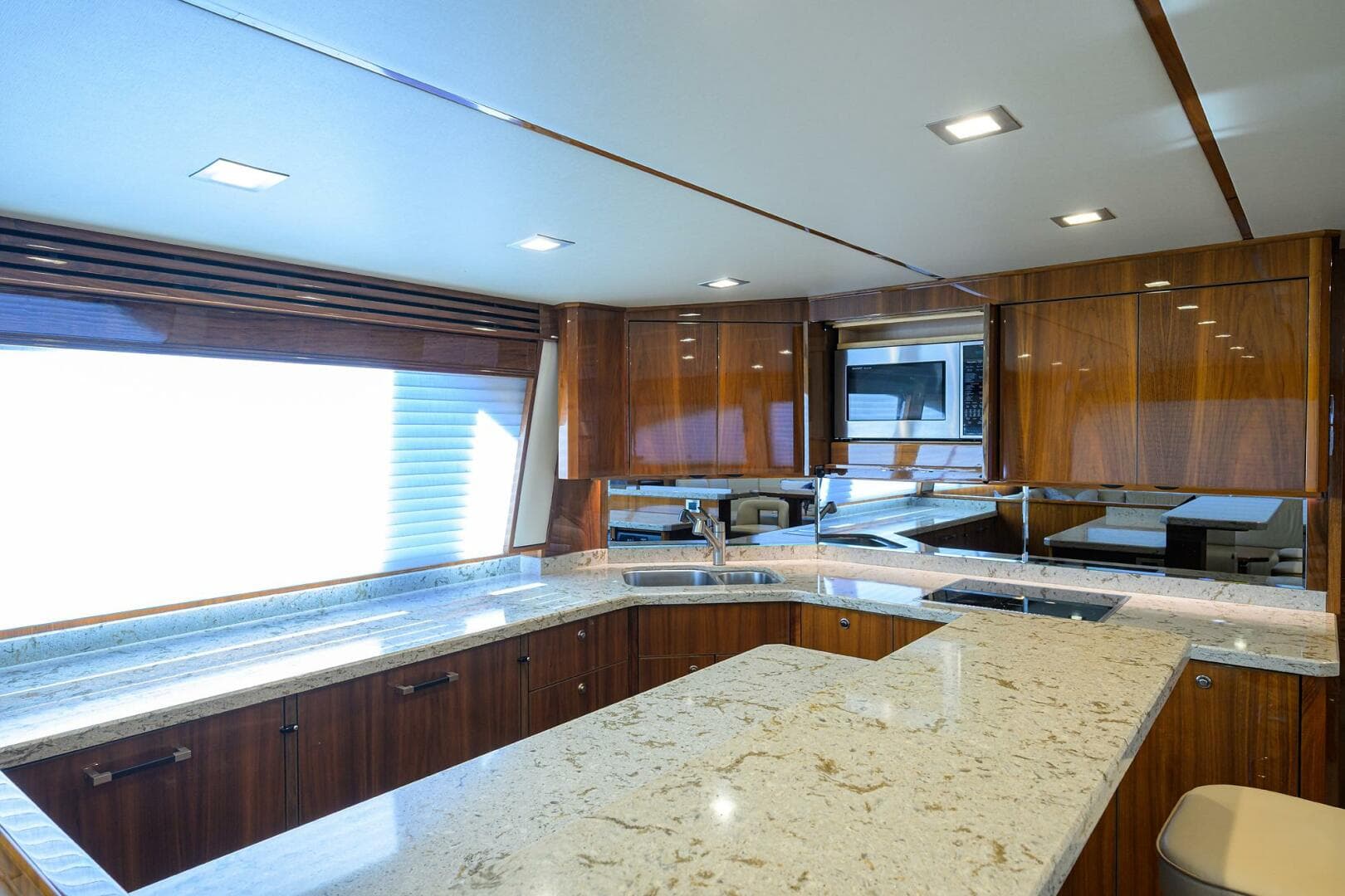 2017 Viking 72 Enclosed Bridge — photo 54