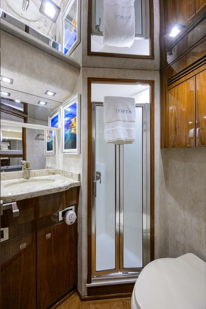 2017 Viking 72 Enclosed Bridge — photo 79