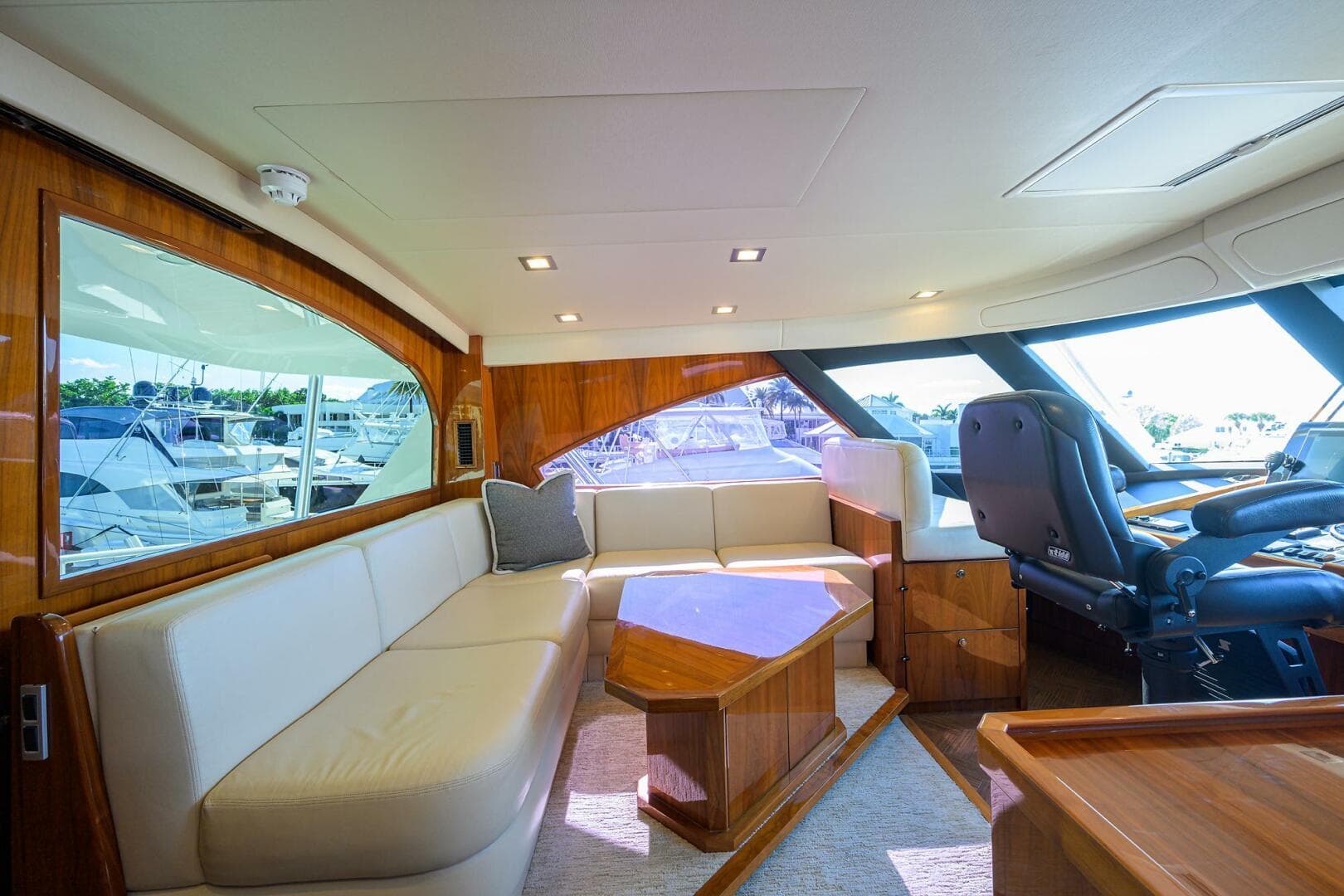 2017 Viking 72 Enclosed Bridge — photo 123