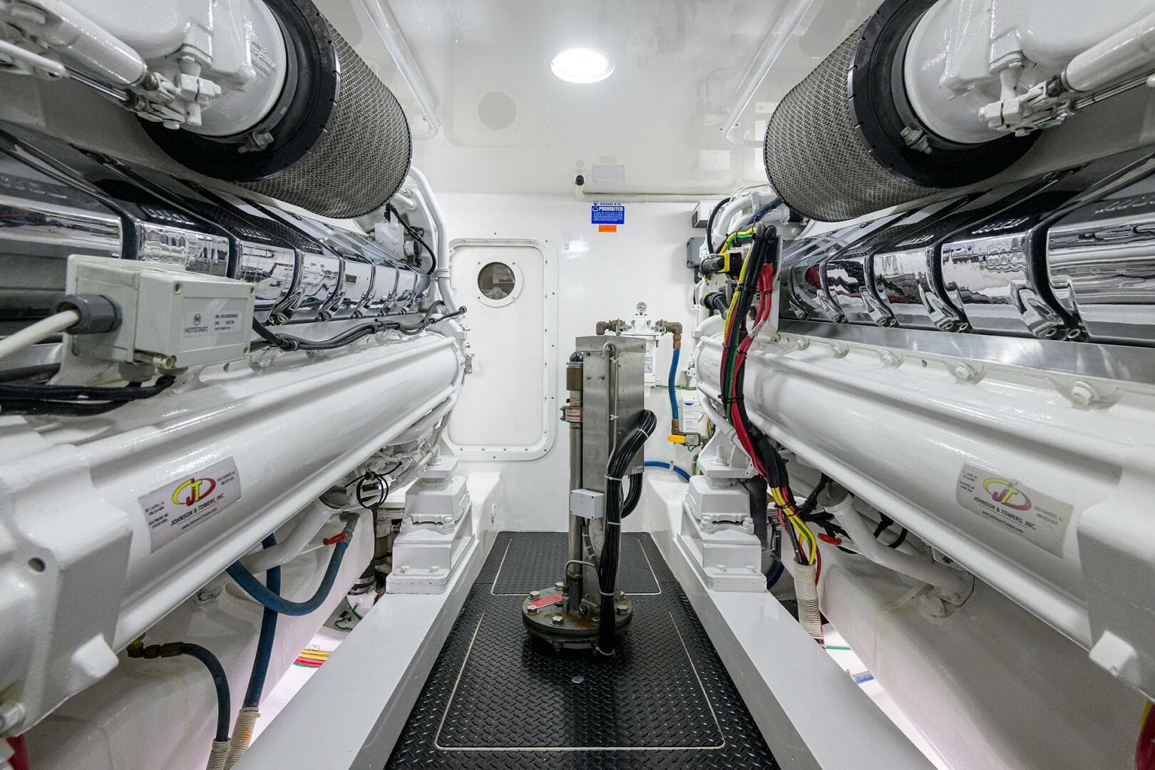 2017 Viking 72 Enclosed Bridge — photo 100