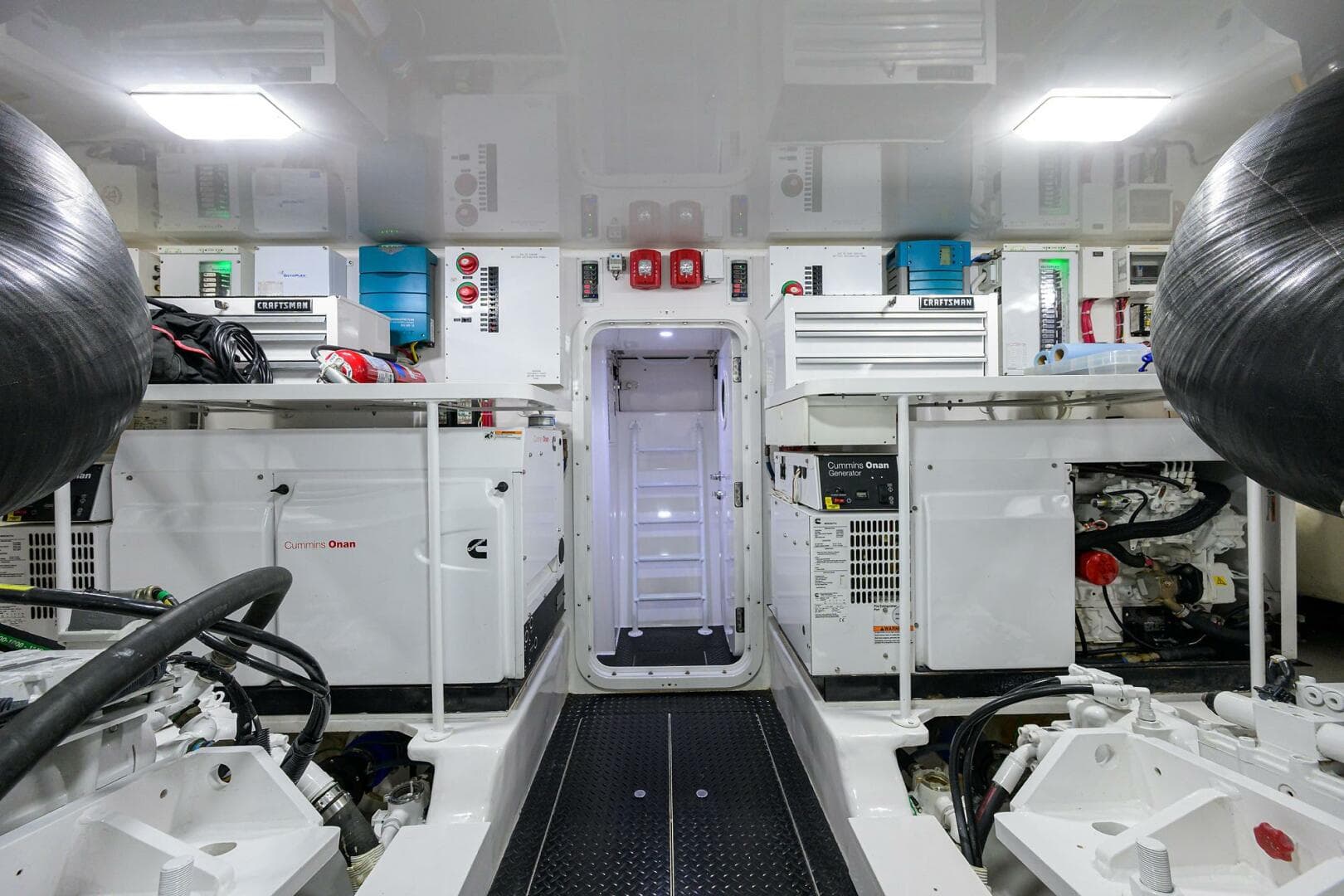 2017 Viking 72 Enclosed Bridge — photo 110