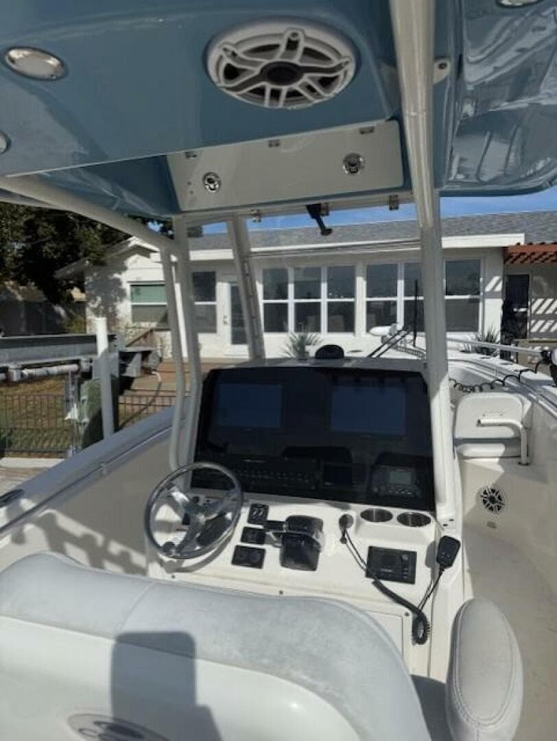 2020 Cobia 280 — photo 2