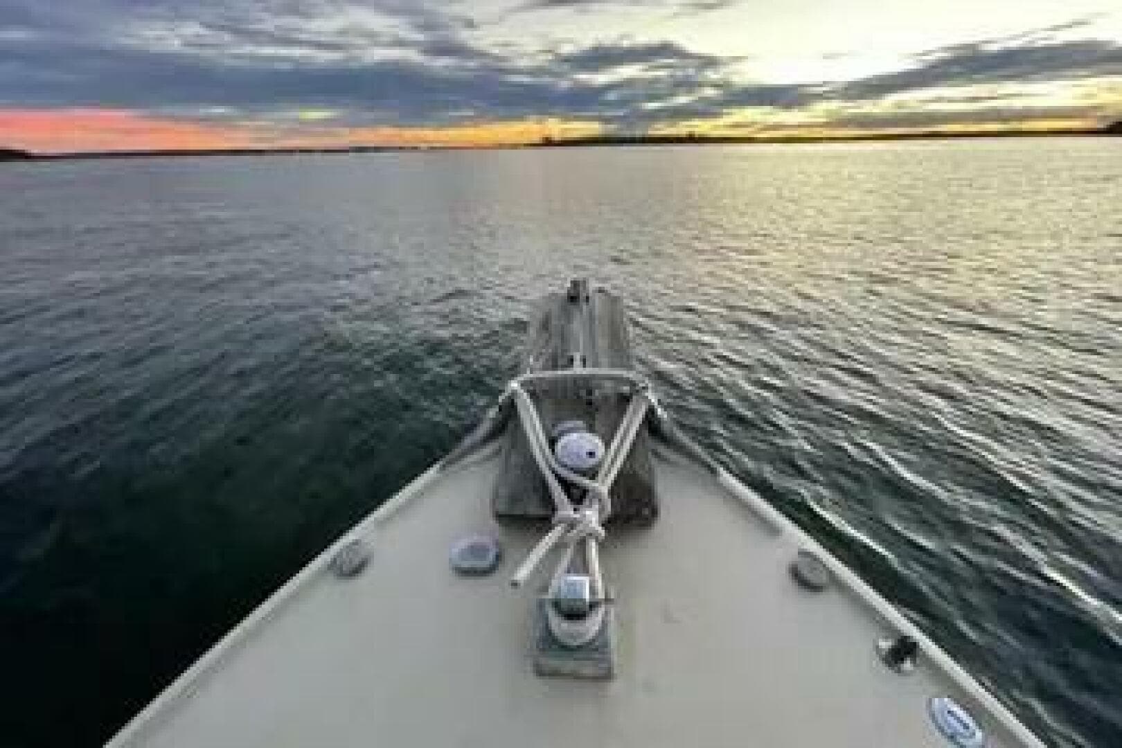 1981 Holland 32 Sport Cruiser — photo 9