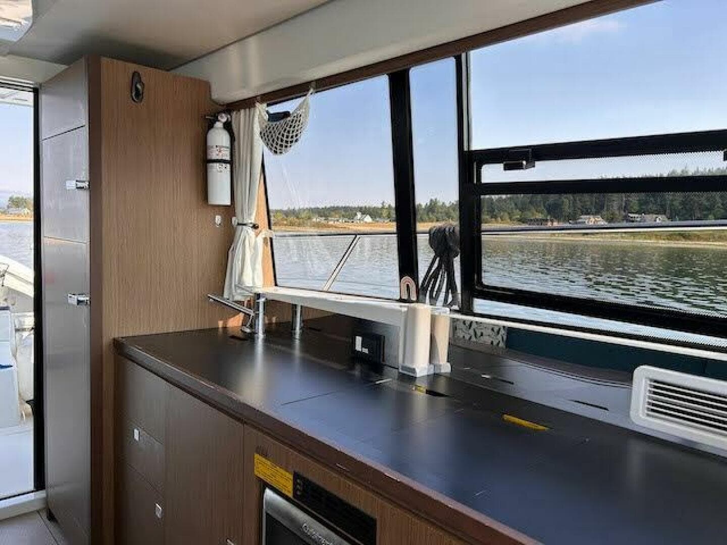 2019 Jeanneau Velasco — photo 18