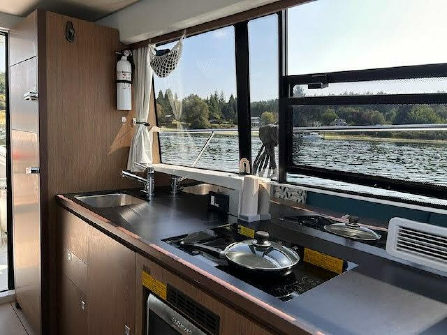 2019 Jeanneau Velasco — photo 17