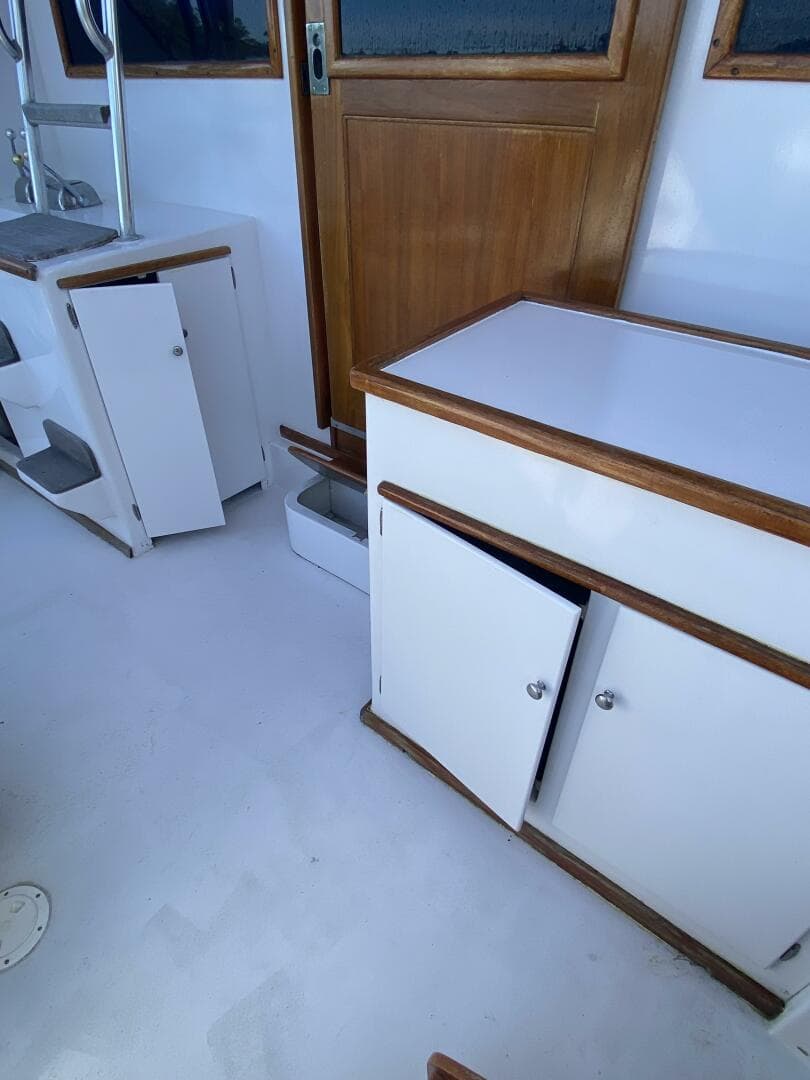 1986 Post 46 — photo 12