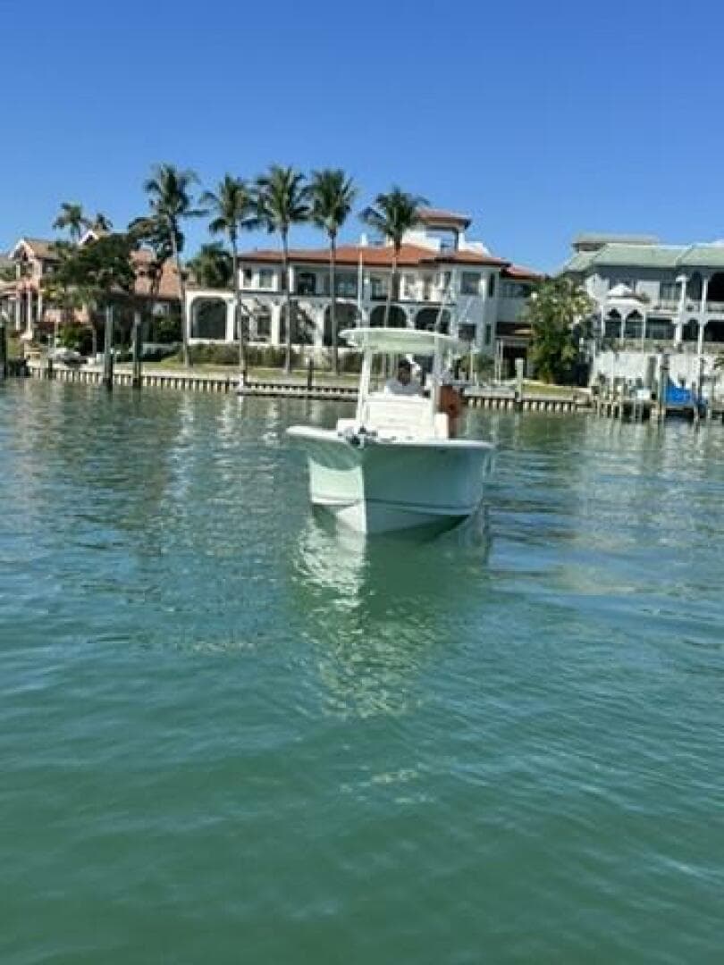 2014 Sea Hunt 27 Gamefish Forward Seating — photo 17