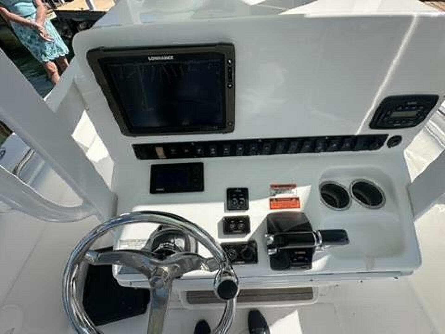 2014 Sea Hunt 27 Gamefish Forward Seating — photo 30