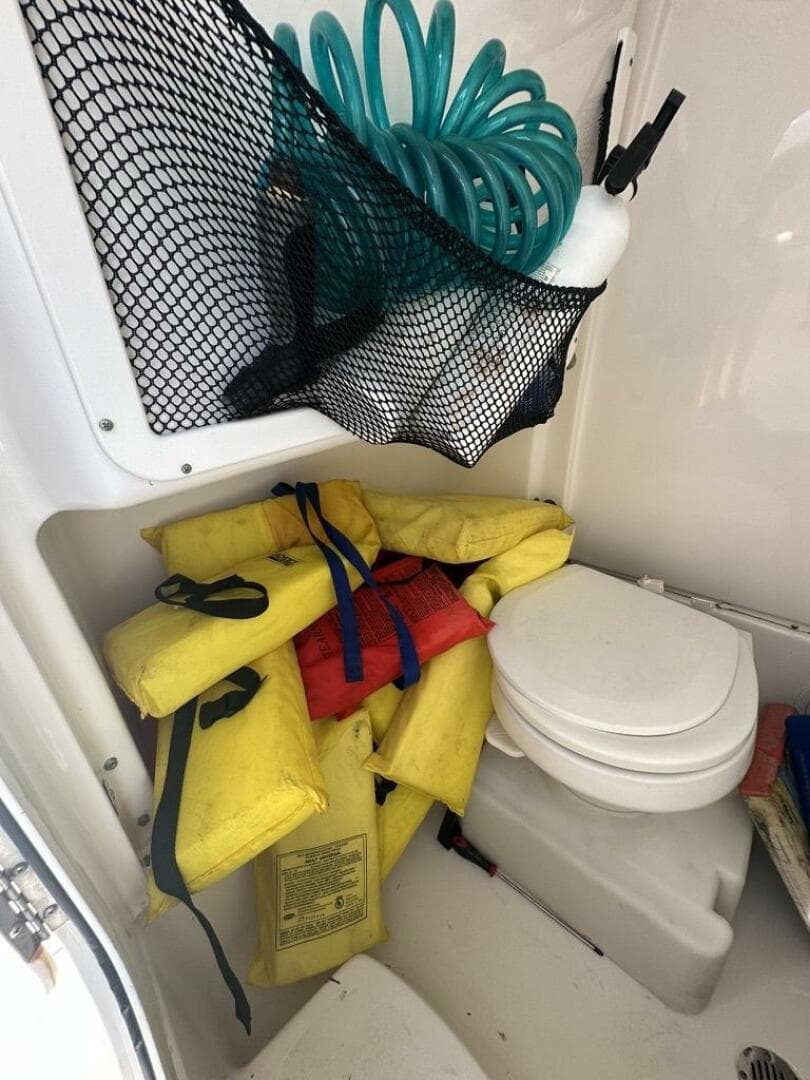 2014 Sea Hunt 27 Gamefish Forward Seating — photo 55