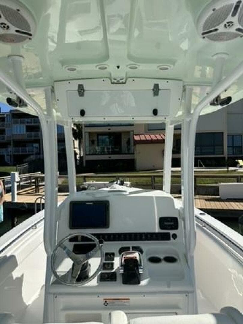 2014 Sea Hunt 27 Gamefish Forward Seating — photo 29