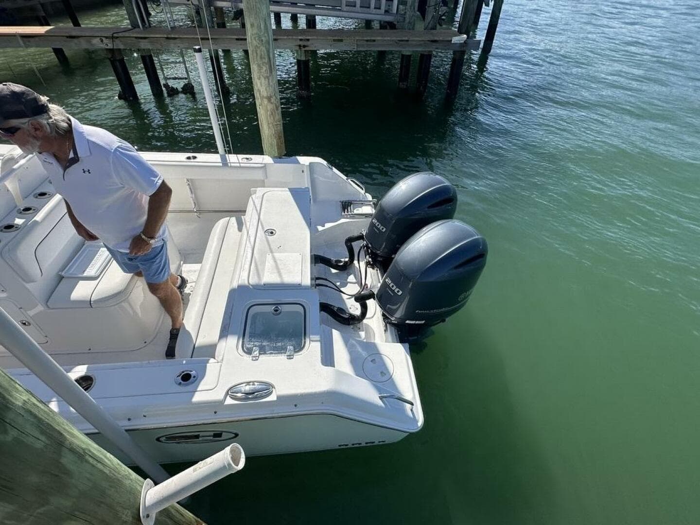 2014 Sea Hunt 27 Gamefish Forward Seating — photo 47