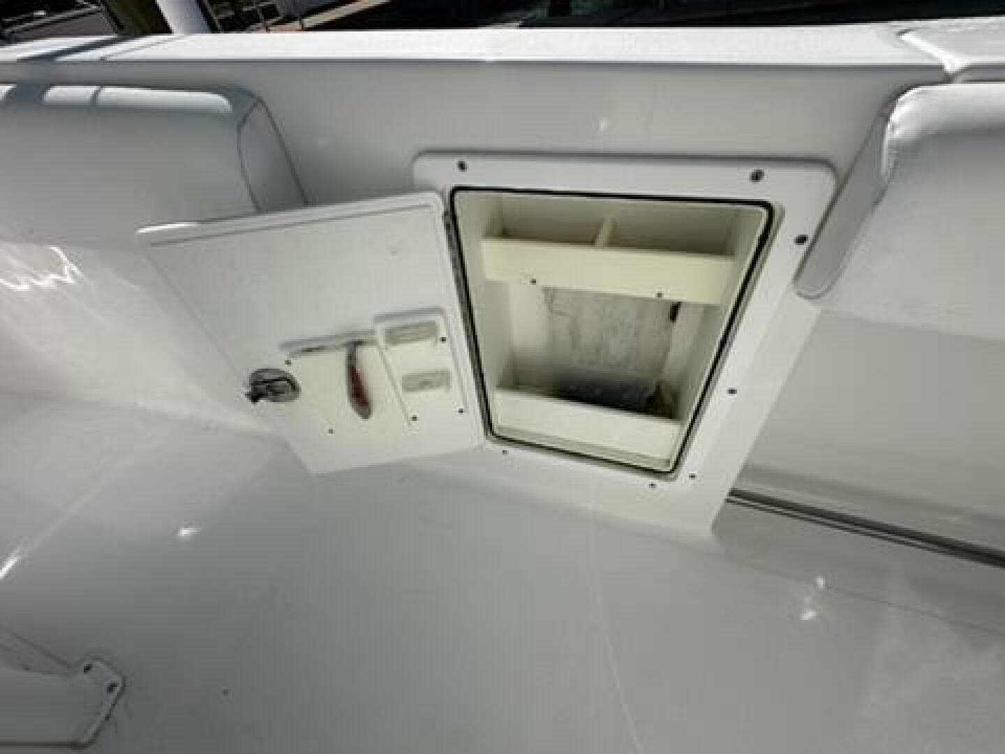 2014 Sea Hunt 27 Gamefish Forward Seating — photo 58