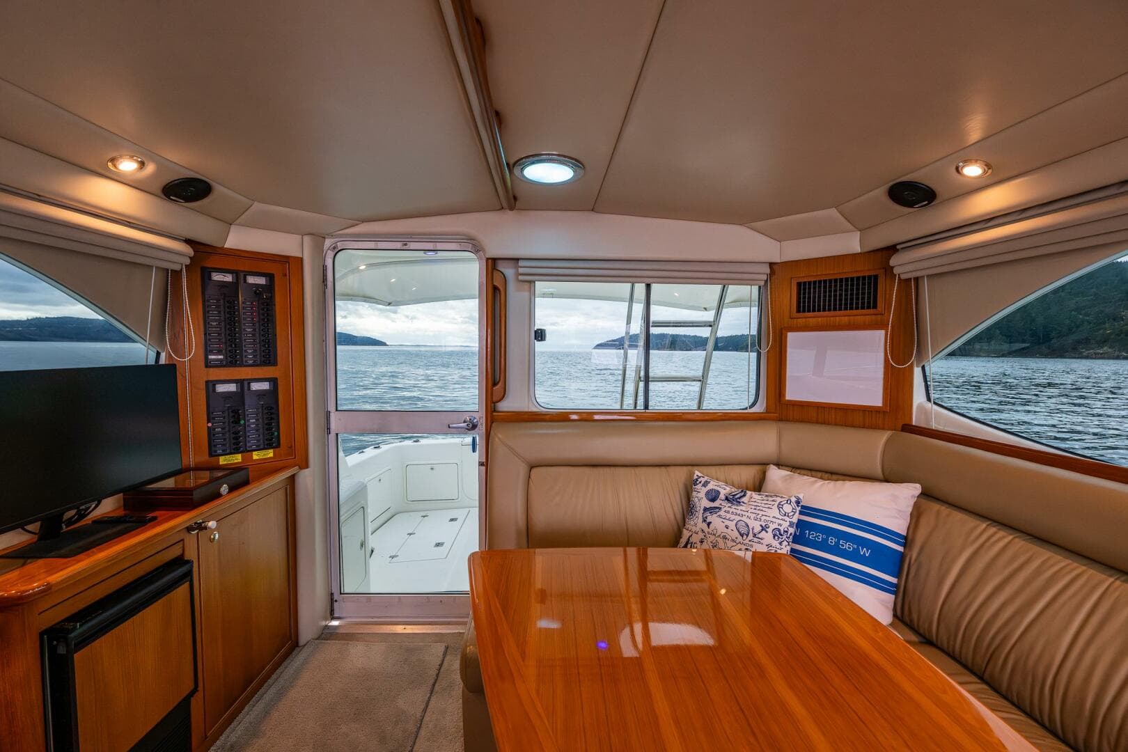 2004 Riviera — photo 19