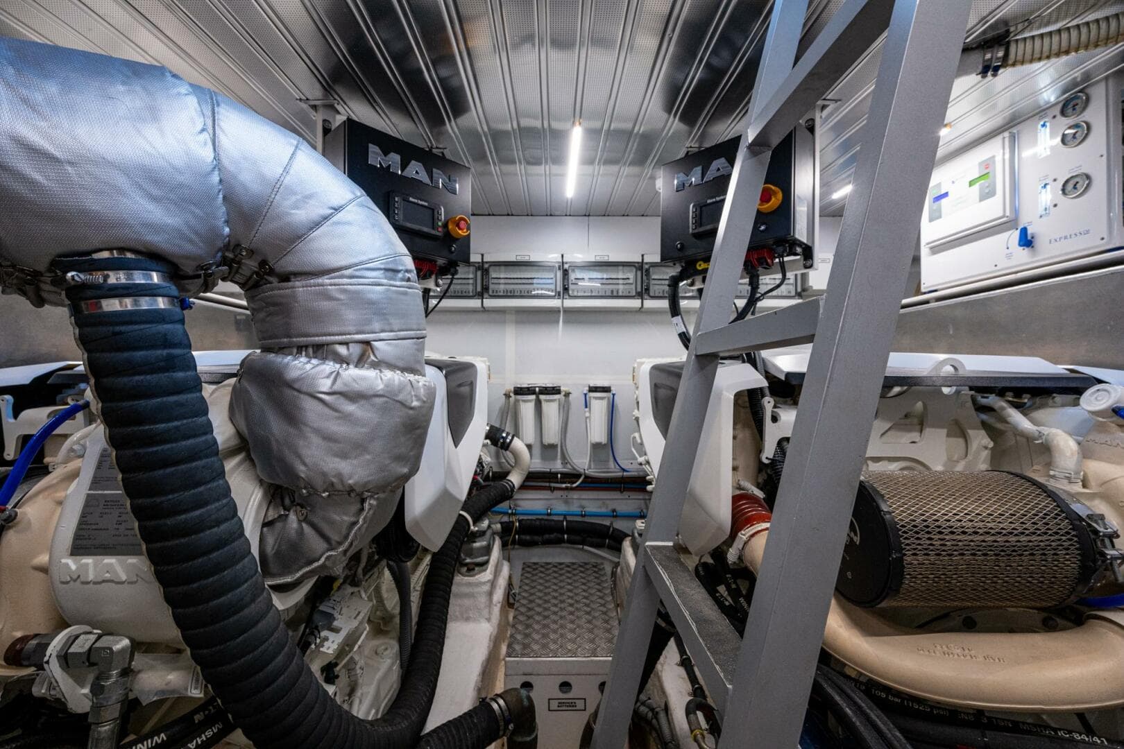 2023 Astondoa 5 — photo 11