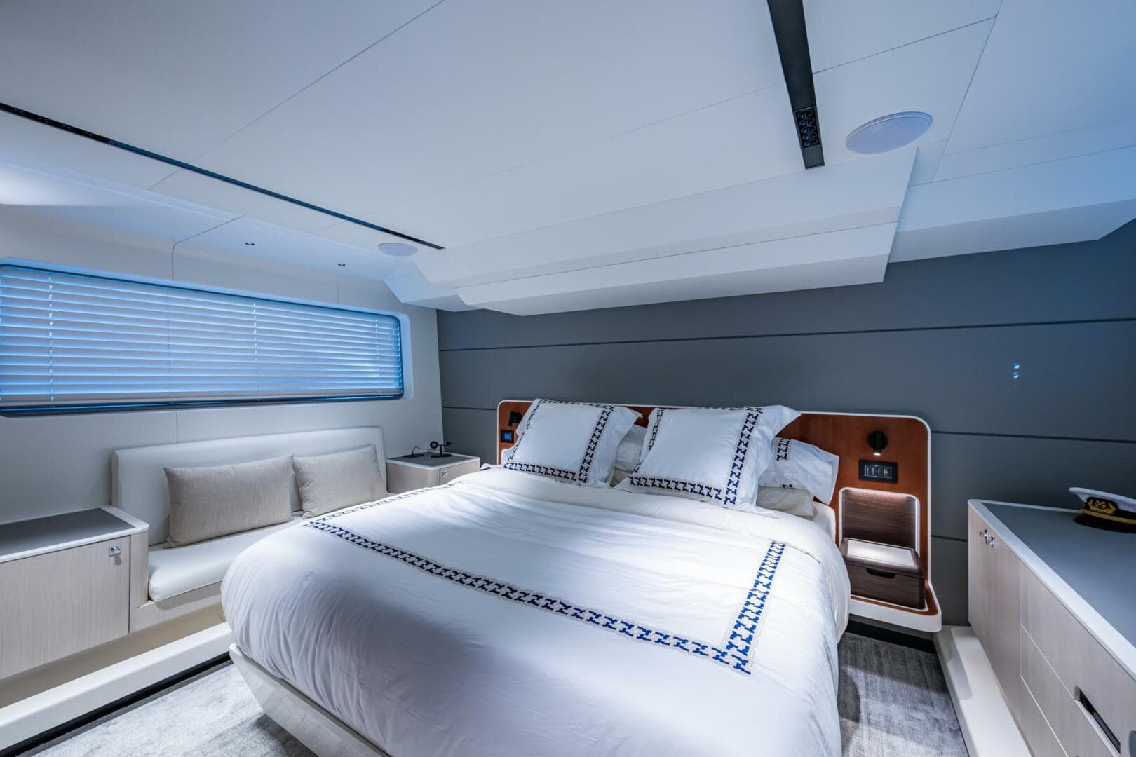 2023 Astondoa 5 — photo 40