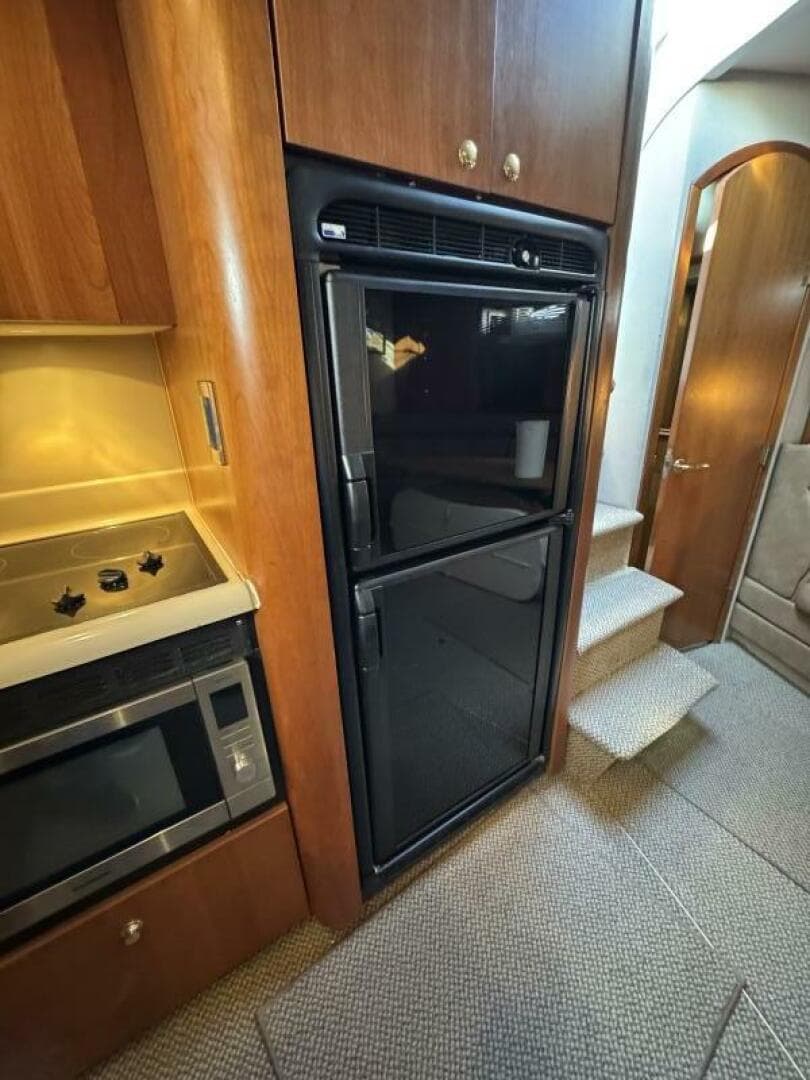 2001 Cruisers 4270 — photo 48