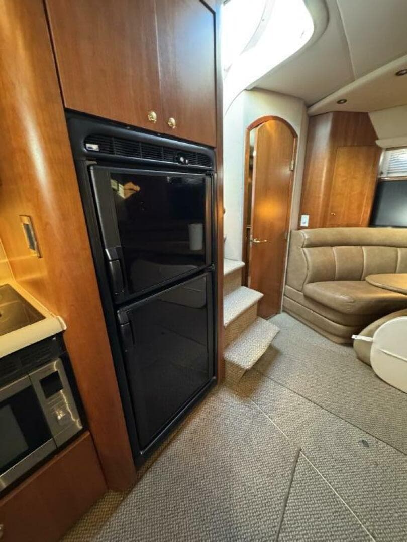 2001 Cruisers 4270 — photo 49