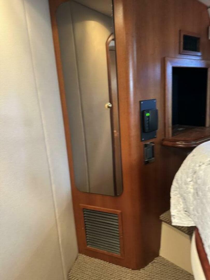 2001 Cruisers 4270 — photo 26