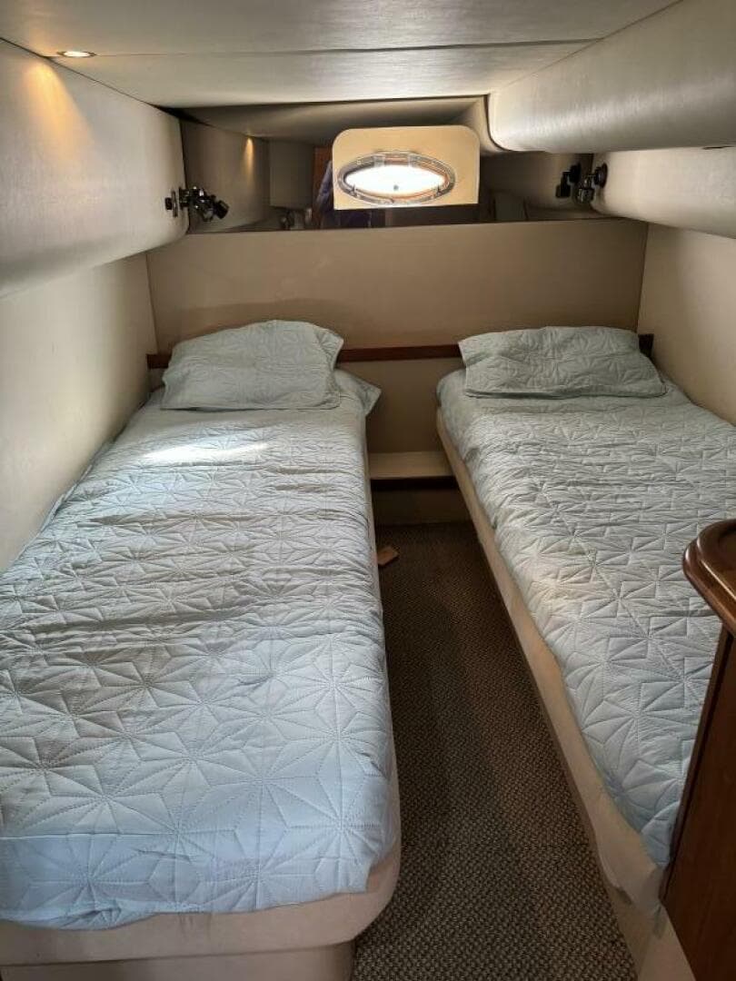 2001 Cruisers 4270 — photo 17