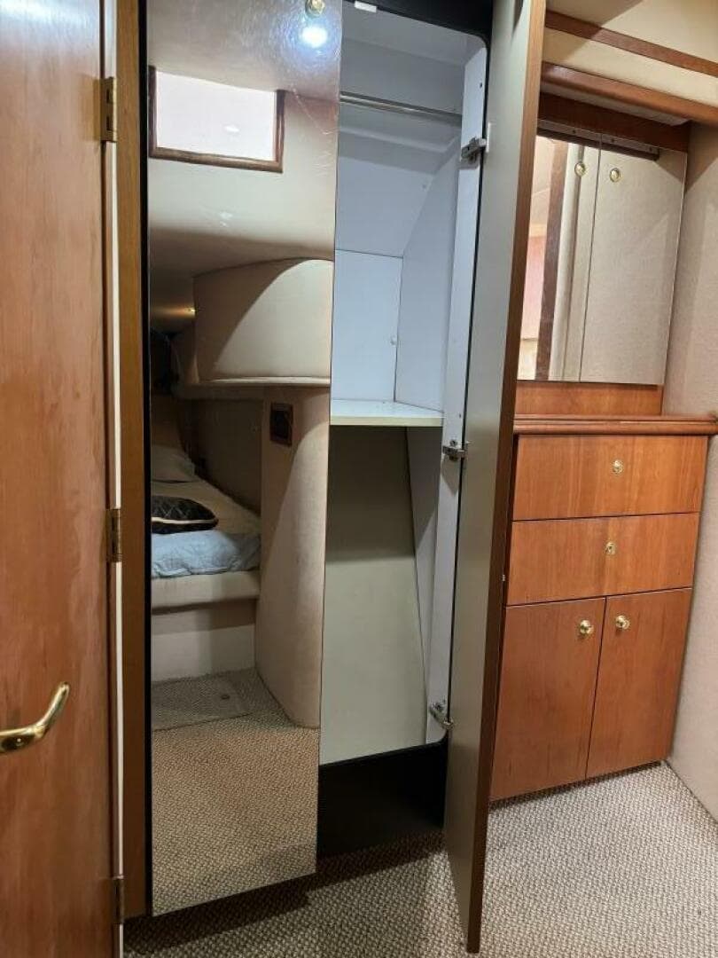 2001 Cruisers 4270 — photo 22