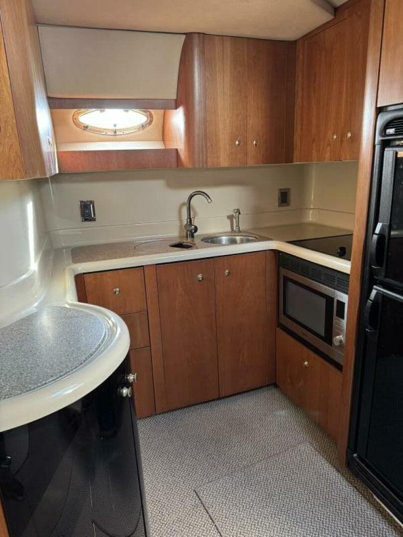 2001 Cruisers 4270 — photo 39